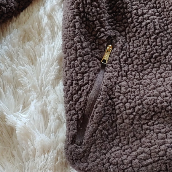 Reversible Fleece Jacket - Picture 4 of 8